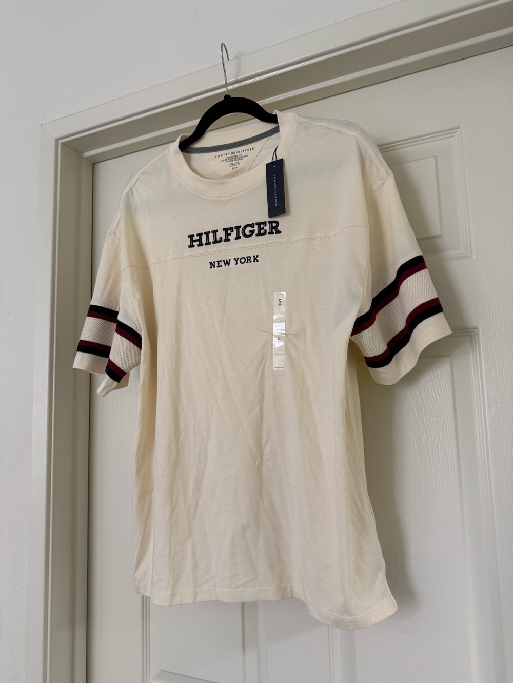 Tommy Hilfiger Cream 'Hilfiger New York' Oversized Short Sleeve Shirt - Picture 3 of 9